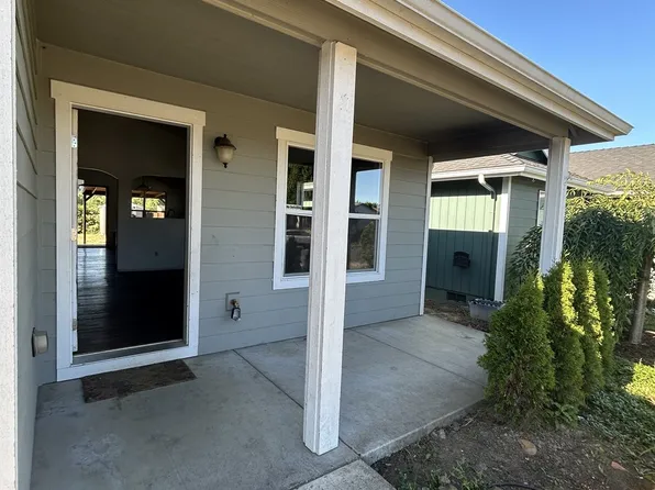 1633 SE Jonathan Ave, Dallas, OR 97338