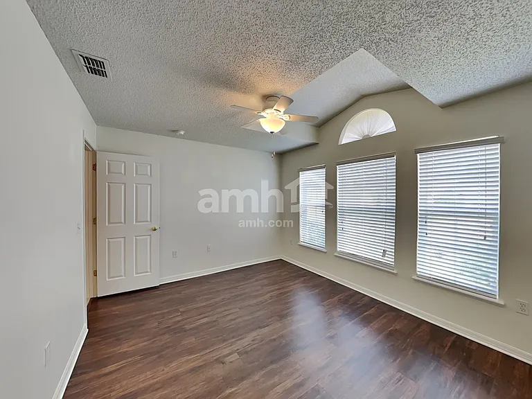 9172 Upstream Ct — Photo 18