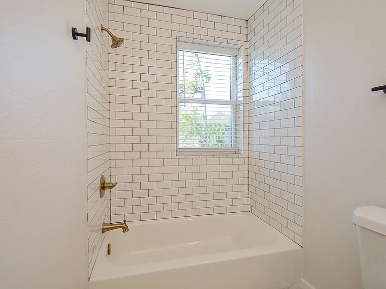 2916 Arbor St — Photo 25