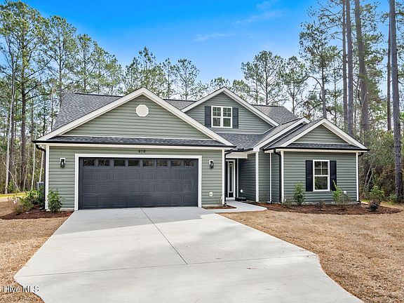 2nd image of 414 Laurel Court NW