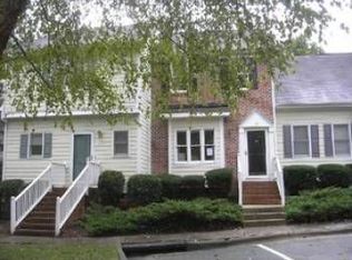 118 Charter Ct, Cary, NC 27511