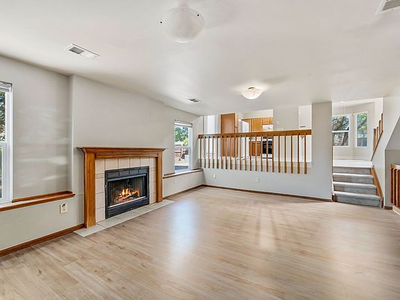 5th image of 2461 Hampshire Sq