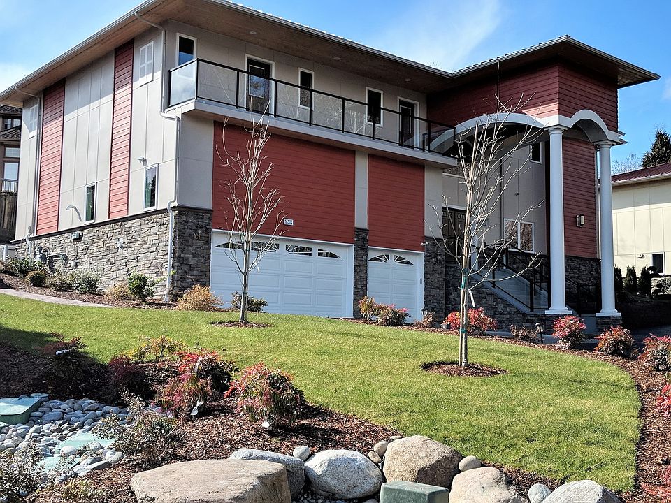 1st image of 16304 NE 50th St