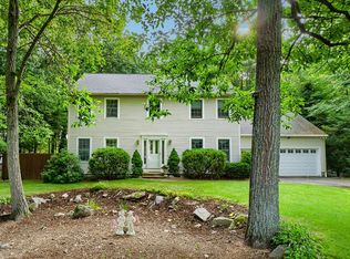 16 Hickory Cir, Holden, MA 01520