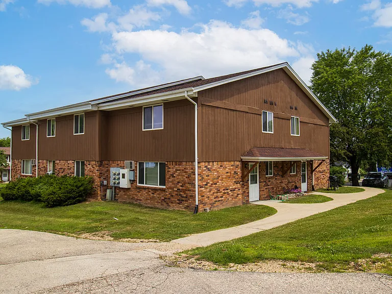 2103 Green Tree Rd #3 — Photo 1