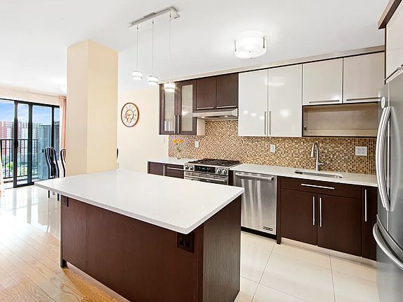 2nd image of 501 Surf Ave #6