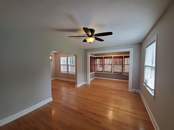 3rd image of 4051 Green St