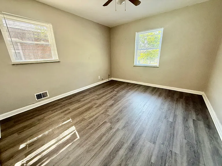 1639 Anita Pl #2 — Photo 7