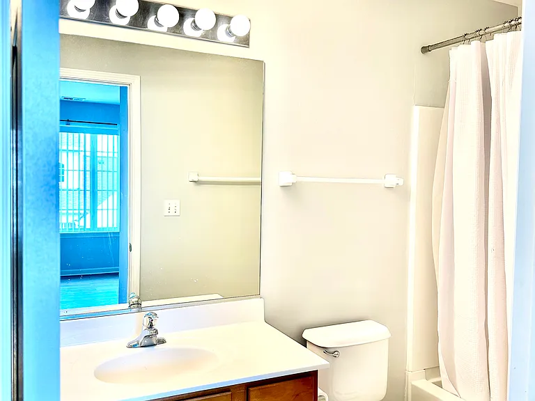 669 S Rosehall Ln — Photo 10