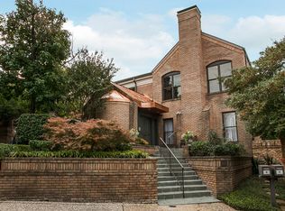 8 Glenchester Ct, Dallas, TX 75225