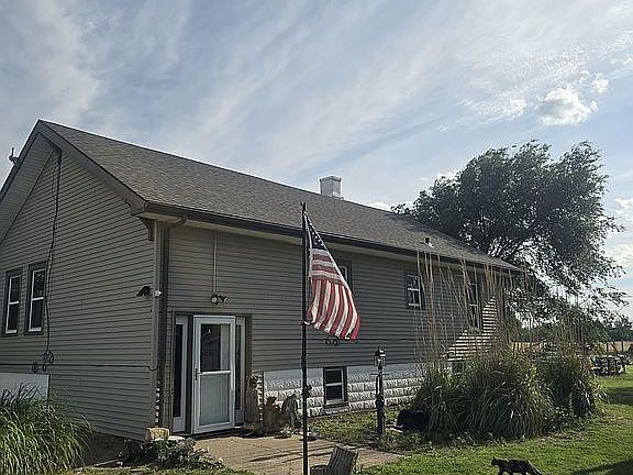 2nd image of 1220 Avenue V