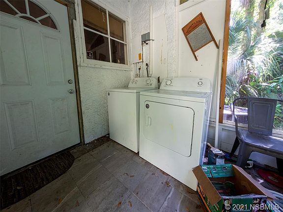 3rd image of 505 Bellevue Ave