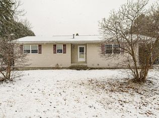 130 Colonial Dr, Horicon, WI 53032