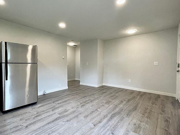 3rd image of 6309 Olympic Dr