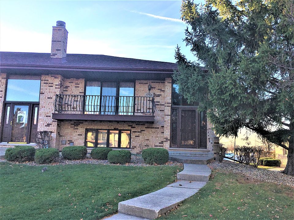1st image of 17924 California Ct #133
