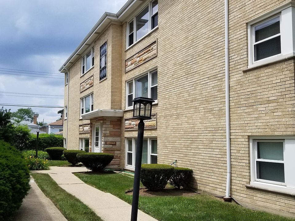 1st image of 7410 N Harlem Ave #2