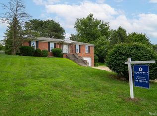 846 1st St, Milford, MI 48381