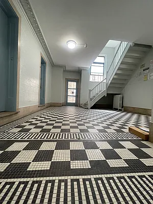 Rented by PMG Real Estate  | media 17