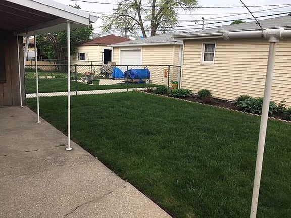 3rd image of 6221 S Kolmar Ave #2