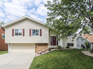 5860 Danforth Ct, Hanover Park, IL 60133