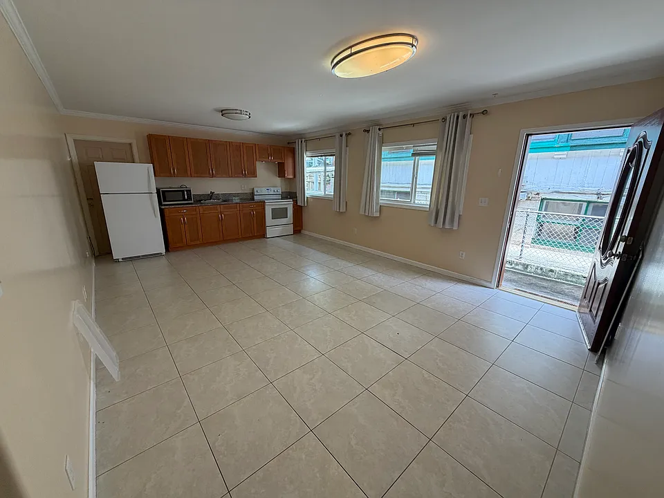 20 N Kuakini St #B