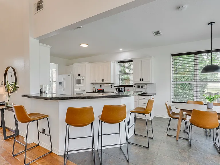 5604 Hill Haven Ct — Photo 10