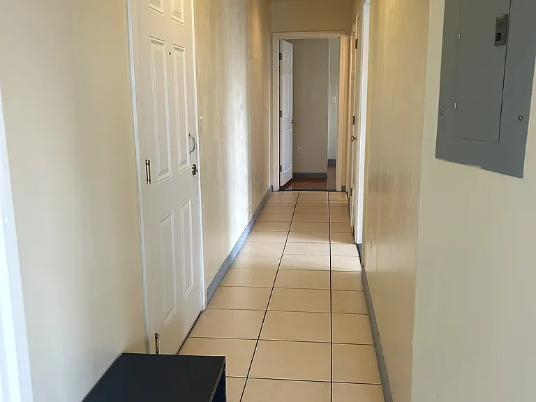 71 Whitney Ave #8 — Photo 4
