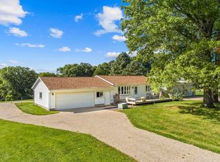 5517 N Heinz Ln, Edwards, IL 61528