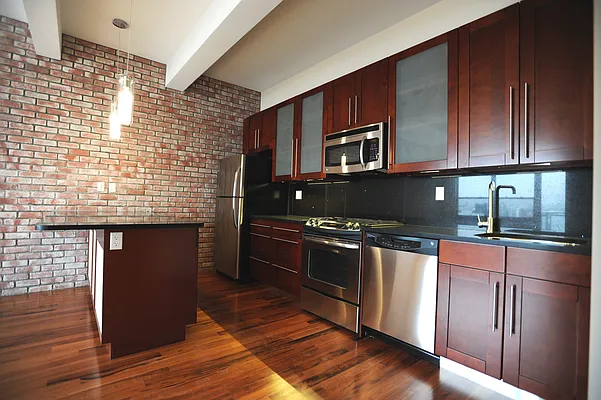 Rented by Residents Team | media 32