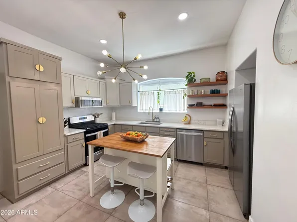 721 E 9TH Street, Douglas, AZ 85607
