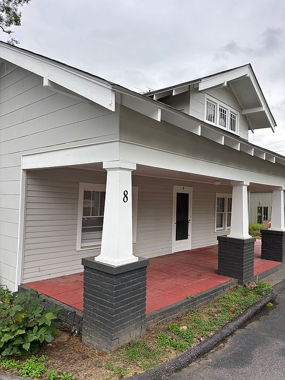 8 E Main St - Property Image
