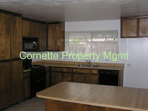 3rd image of 8472 Cortadera Dr