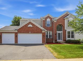 663 Huntington Blvd, Dundee, IL 60118
