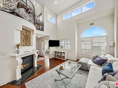 933 15th St APT C, Santa Monica, CA, 90403