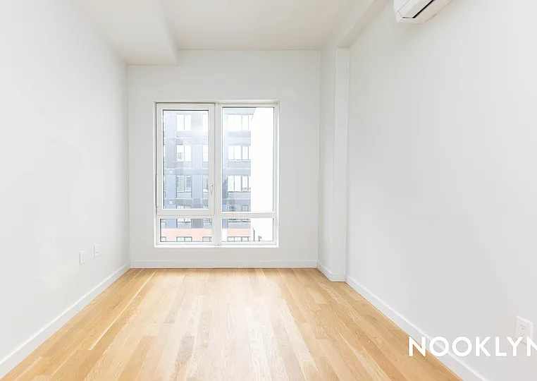 45-57 Davis St #917 — Photo 22