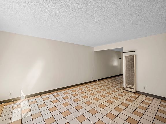 3rd image of 11964 Runnymede St APT 1