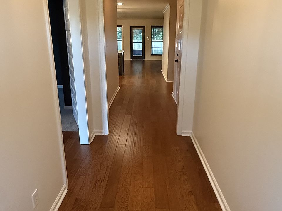 1st image of 102 Sprucepine Rd