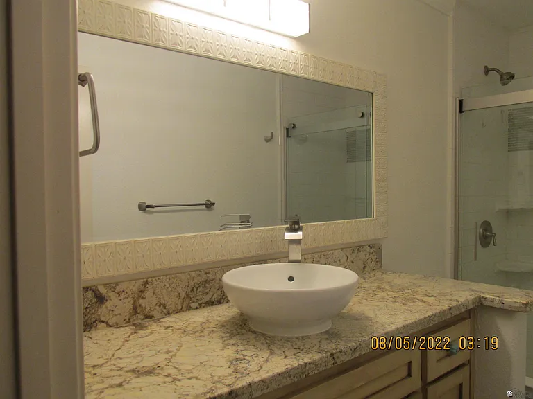 1874 S 37th Ave — Photo 16