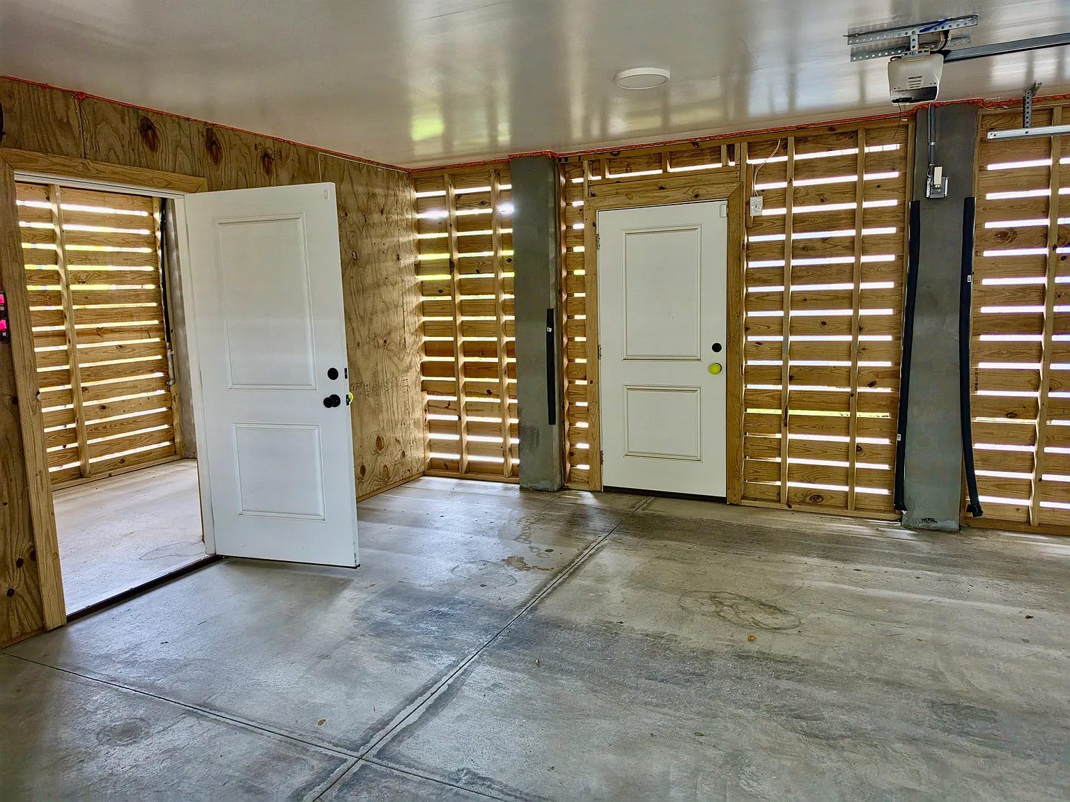 3 bed, 2.5 bath, 1508 sqft, $5,000 — Photo 4
