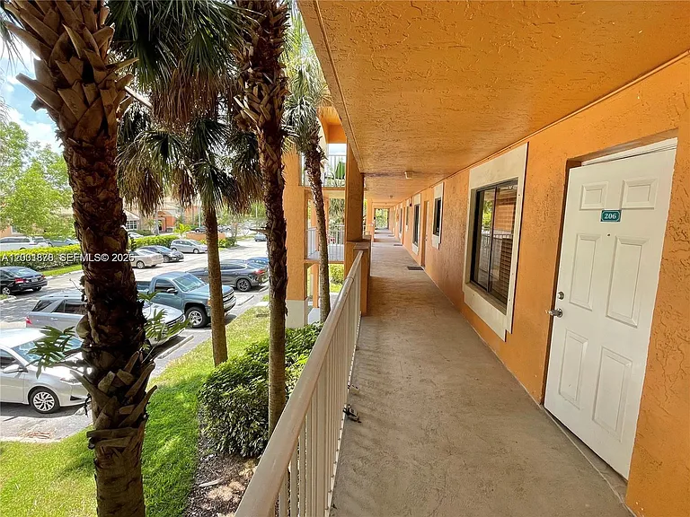 6900 SW 39th St #206J — Photo 27