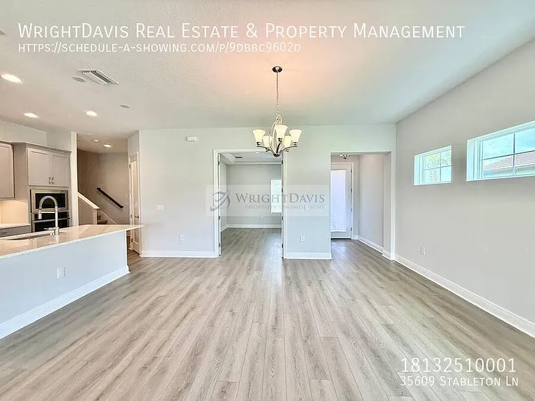 35609 Stapleton St — Photo 10
