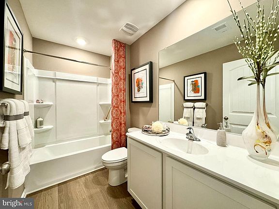 6th image of this home