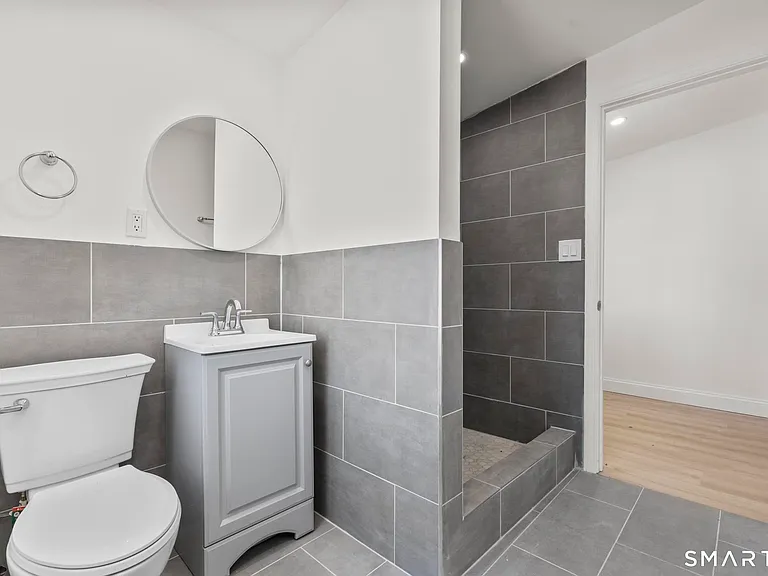 64 Soundview Ave #3 — Photo 9