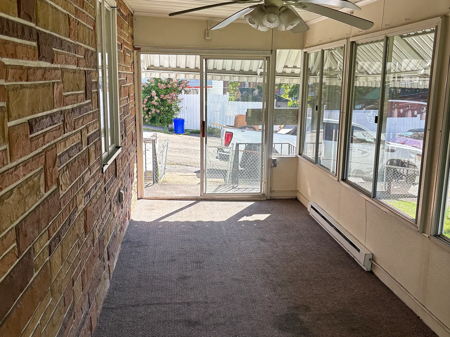 2 bed, 1.5 bath, $1,250 — Photo 2