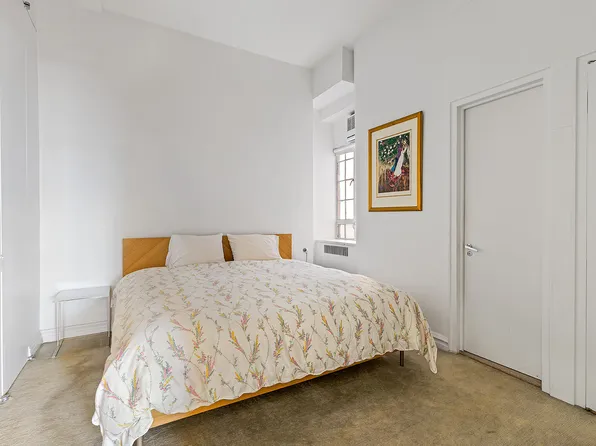 11 West 81st Street image 7 of 12