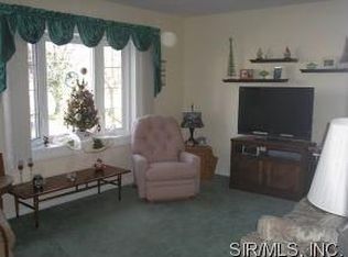 4040 Alby St, Alton, IL 62002