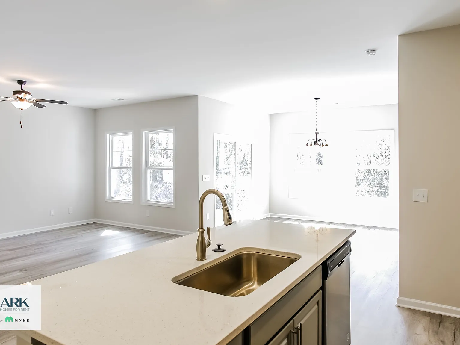 3 bed, 2.0 bath, 1622 sqft, $1,859 — Photo 4