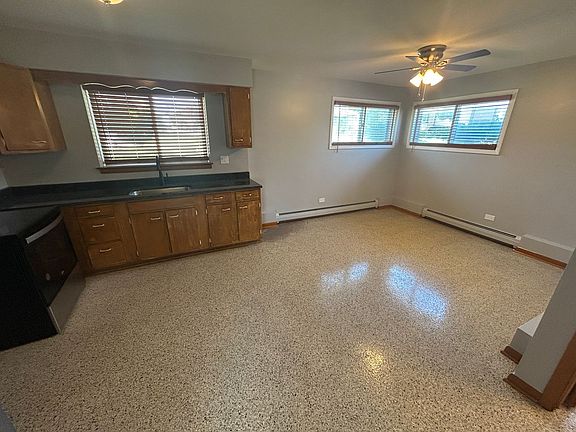3rd image of 3108 Saint Charles Rd APT 1A