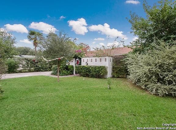 2nd image of 5407 El Tejano St