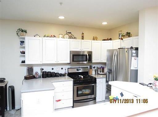 4th image of 28 Village Dr #28